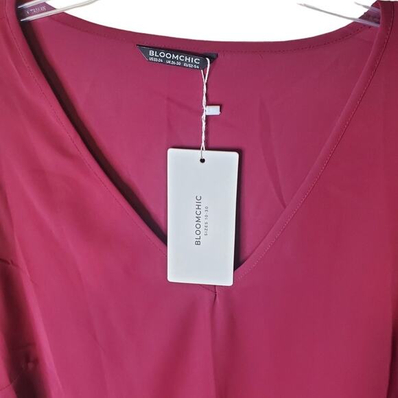 BloomChic V-Neck Elastic Arm Lightweight Blouse, NWT, 3X - Picture 2 of 6